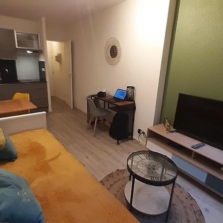 Studio 202 Au 15 Rue Battant A بُيزانكون المظهر الخارجي الصورة